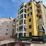 Apartment Dana